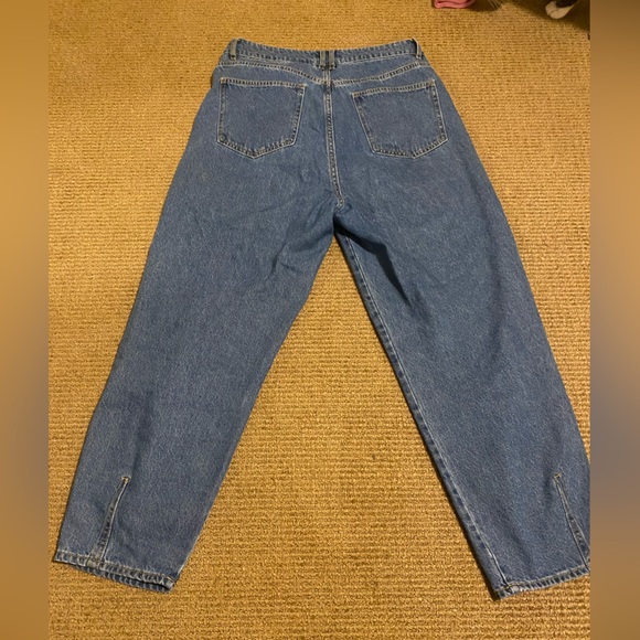 H&M Super High Rise Taper Leg Mid-Blue Denim Jeans - Picture 5 of 6